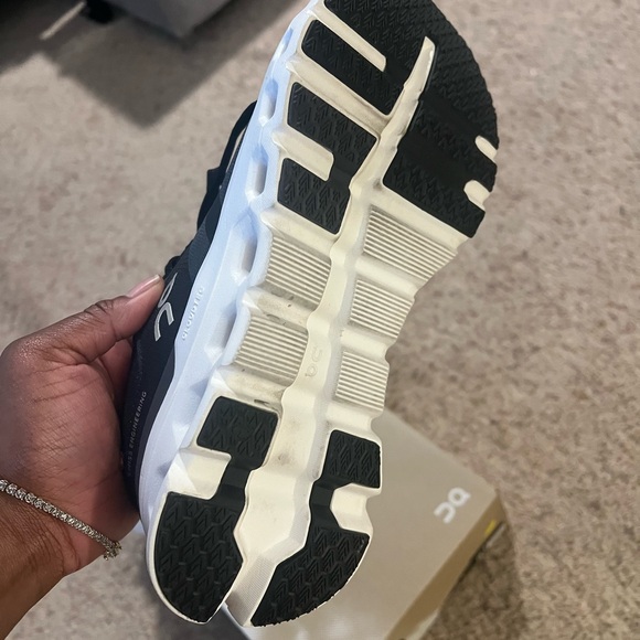 On Cloud Cloud Runners - worn once - Picture 4 of 6